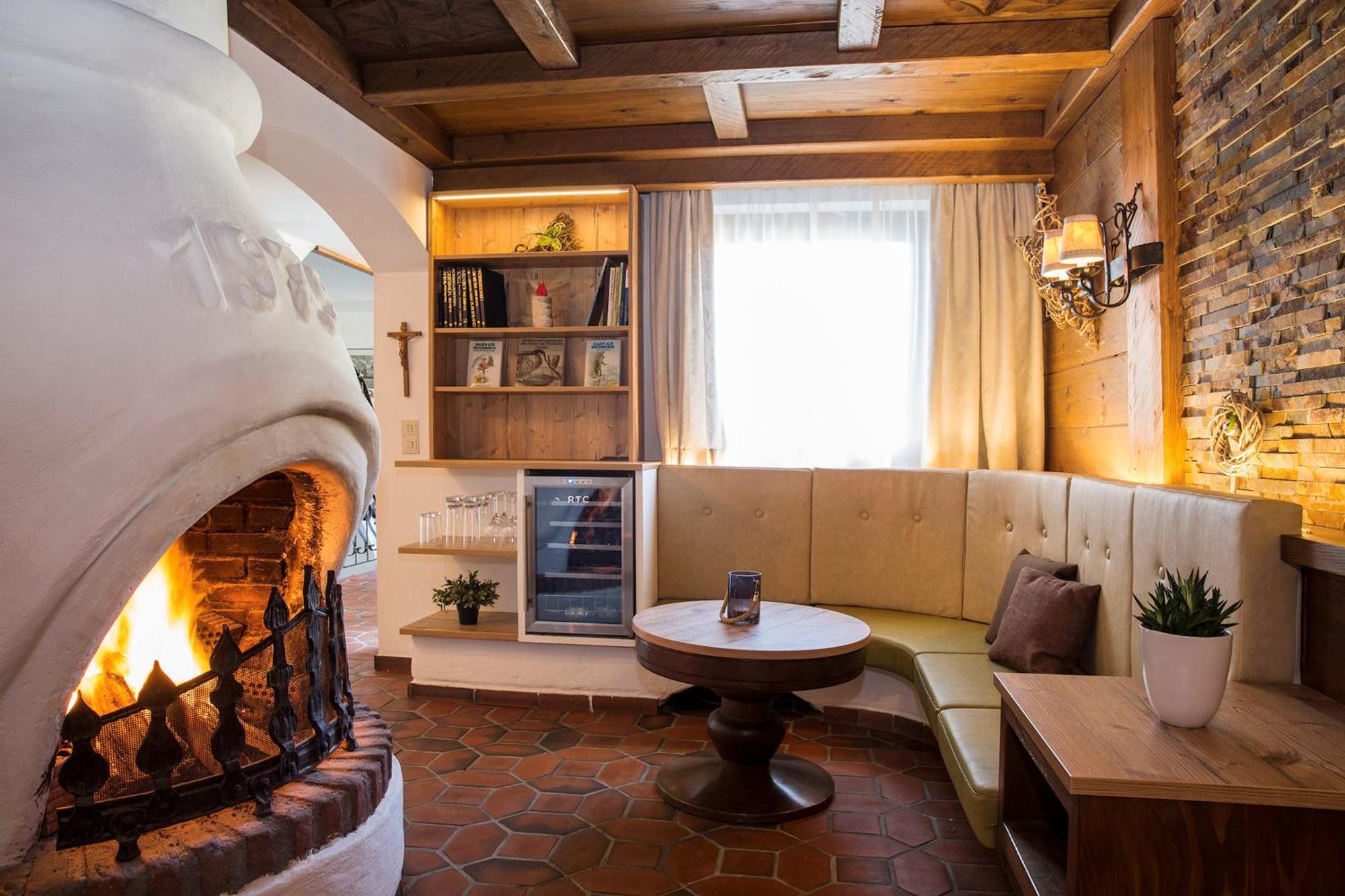 Altmuensterhof Hotel 3*