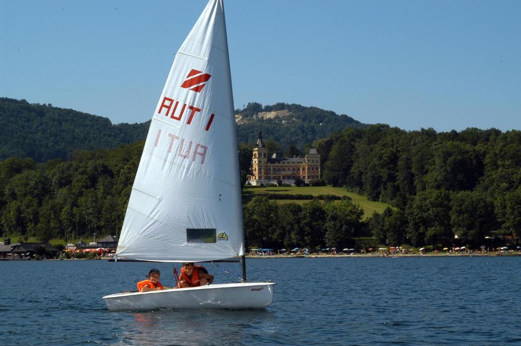 Hotel Altmuensterhof 3*